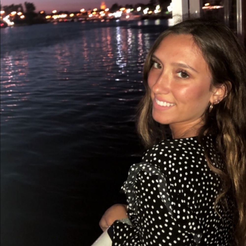 Meet your Posher, Nicole